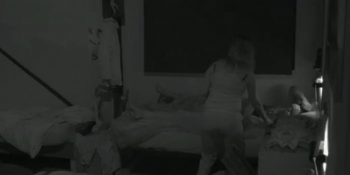 0d8c5f3a2e850567e5c199a274e5034b.gif