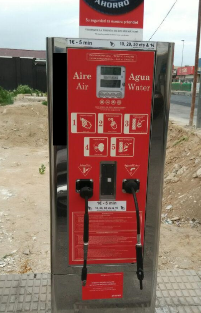 Cepsa cobra si quieres hinchar tus ruedas en sus gasolineras