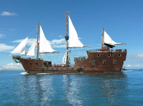 pirate boat trip cancun