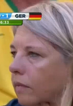 Recopilemos los gifs de Messi vomitando
