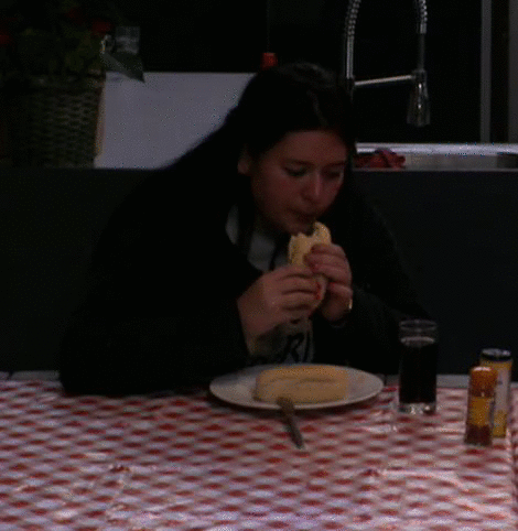 a2954f7b12e0deaa2d744ea2075e4bb6.gif