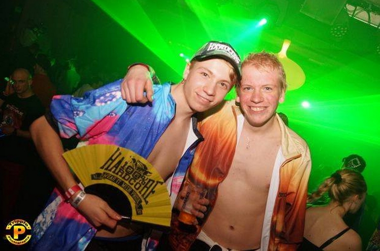 [img width=772 height=511]http://i.gyazo.com/dccc452d14a0553df3f7c10c537c638d.jpg[/img]