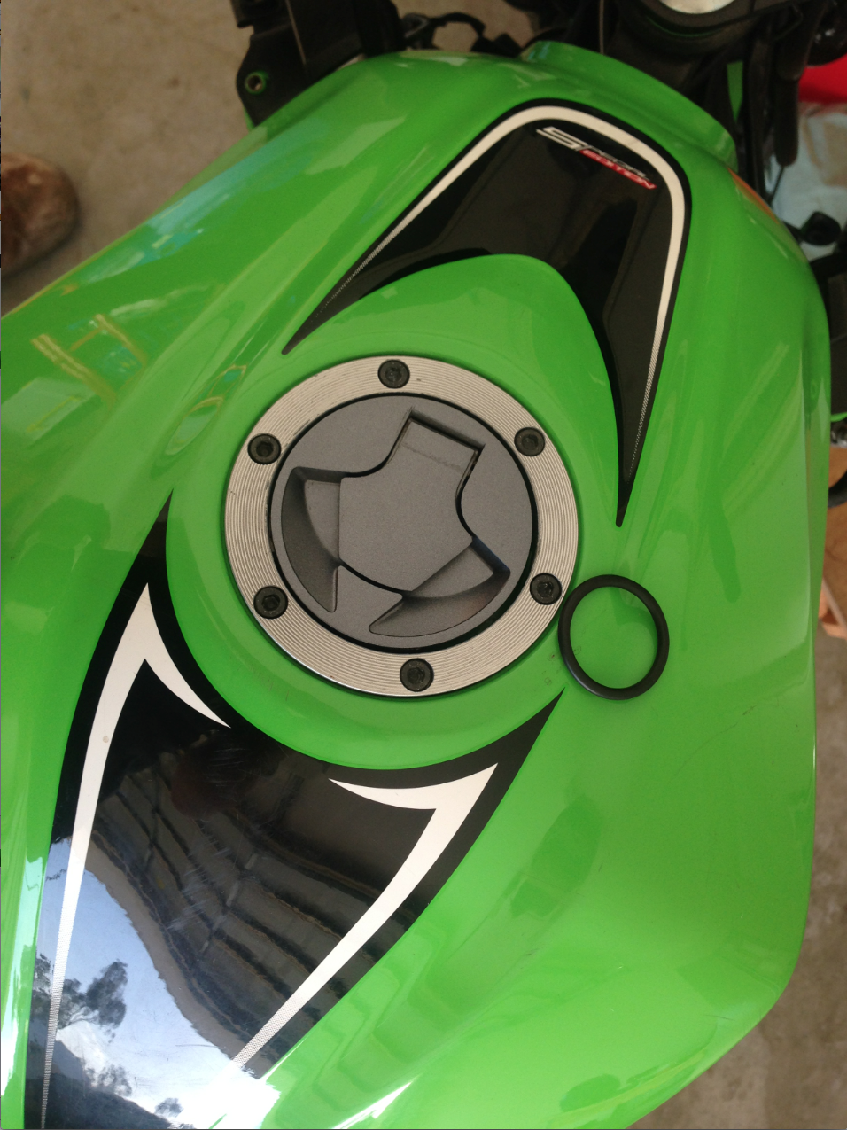 ninja 300 fuel tank