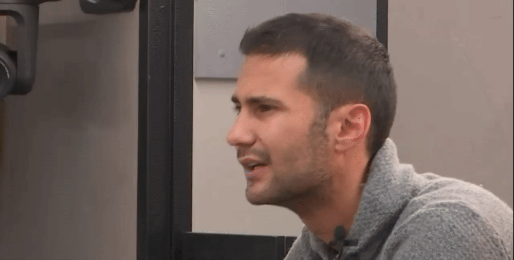 023fb21cf9ed9e95313cd36c4b331b95.gif