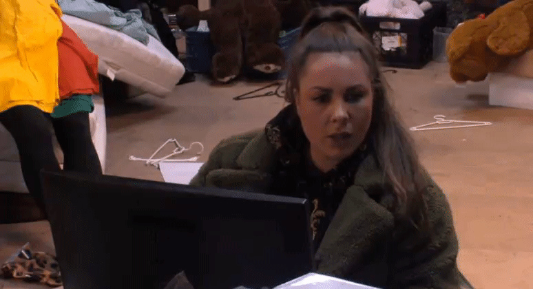 040679cbef389397eebfb142e078d956.gif