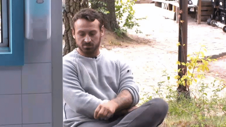045d86db49b42c9c156a01cb6cb86d57.gif