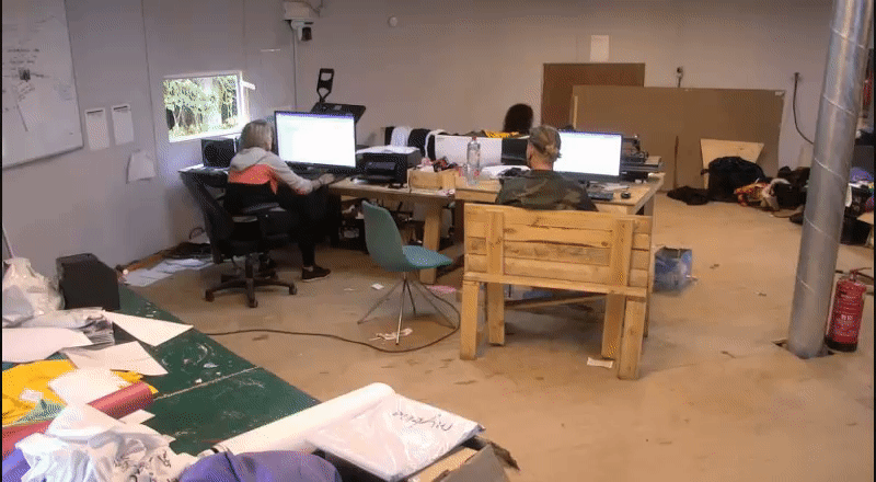 0490d93cd5e07b46902bb12d00a44c85.gif