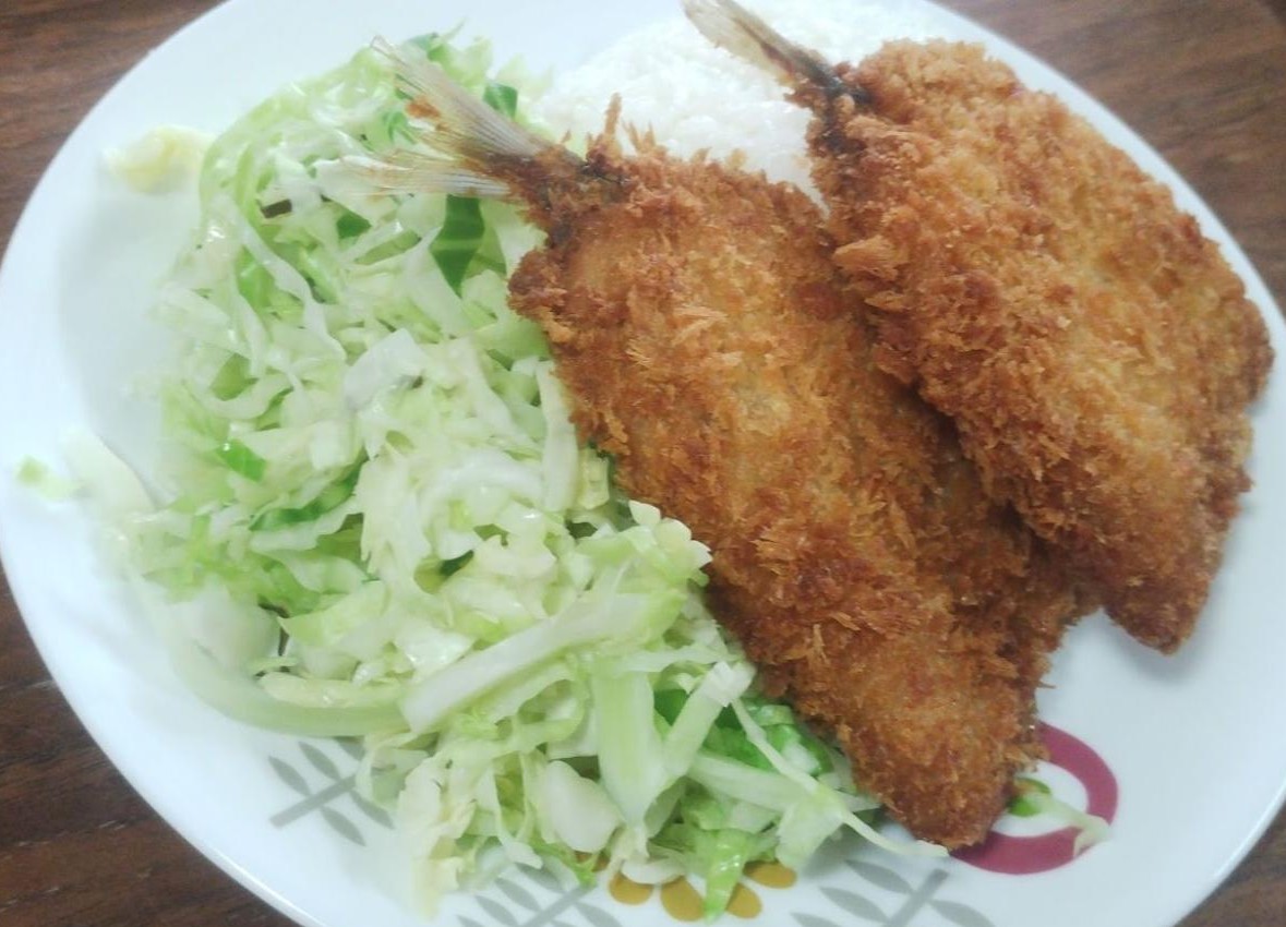 キャベツとアジフライ