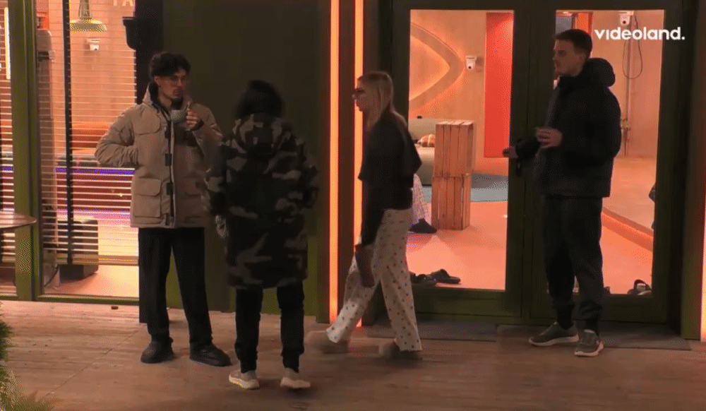04d39ae6262b6ac4a1ac1f3849bd2fc8.gif