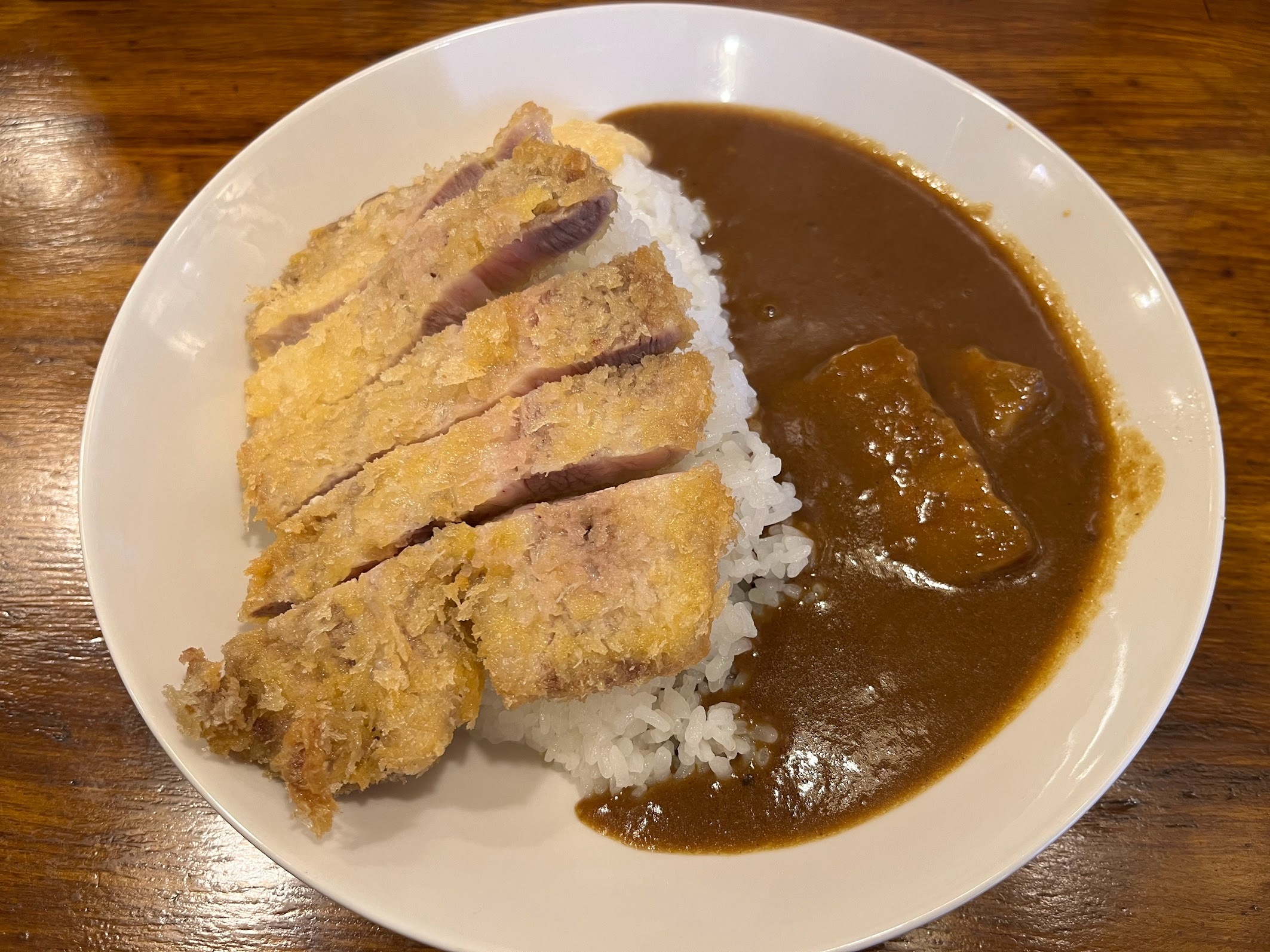 川崎・しまや 極上ロースカツと豚バラ煮込みカレー1000円(2024年4月・移転前)