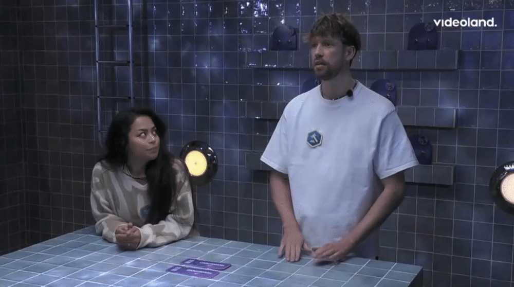 062a9fb0796b30eeee0c40ee5ce383a0.gif