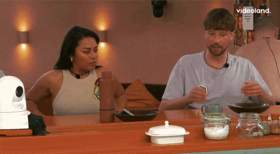 073b06848dac073d0011e61c7e3e742d.gif