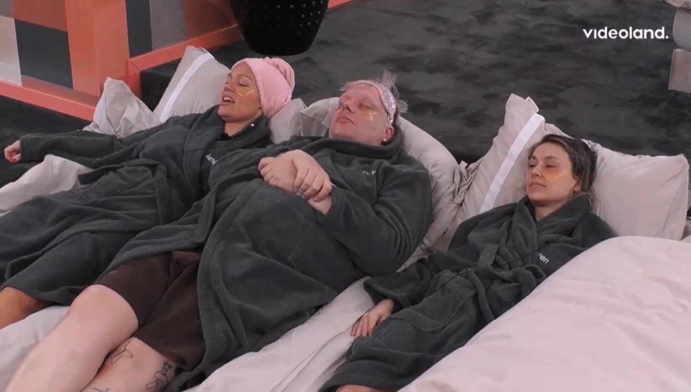 081240b349ff74b60e1143b698e9cb94.gif