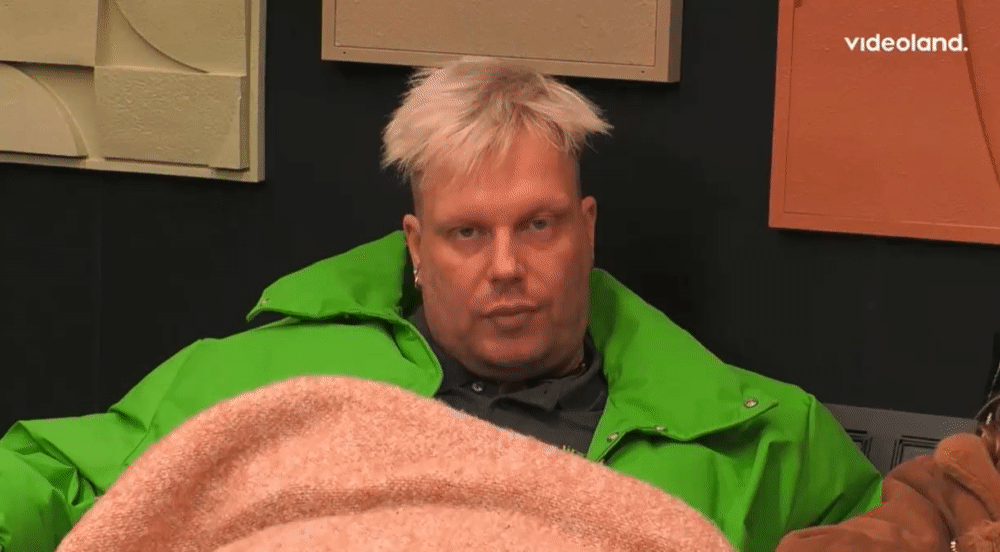 0a30c7bc9c90802cf12508832e3fb4f5.gif