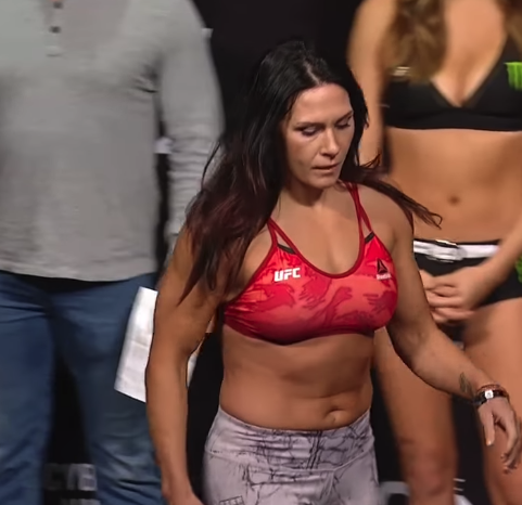 Has Cat Zingano ever looked so out of shape? 