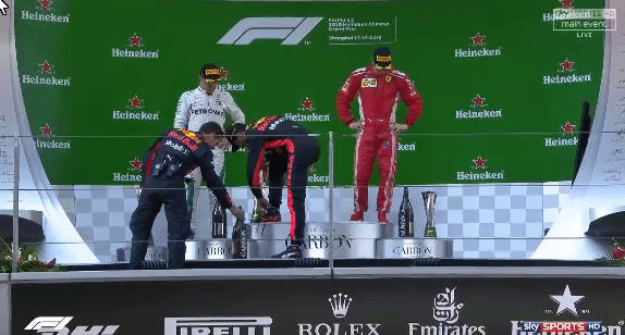 0f7a560dffc4103d891c7072fd404d74.gif