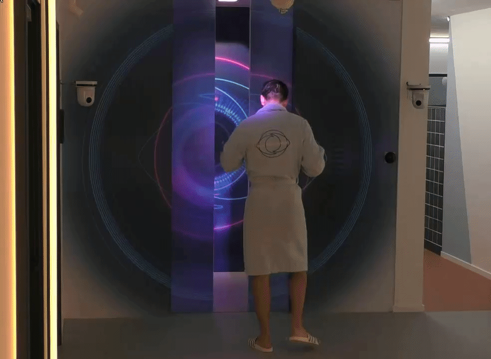 0f948fb703158485a8a9aaf4a016b42b.gif