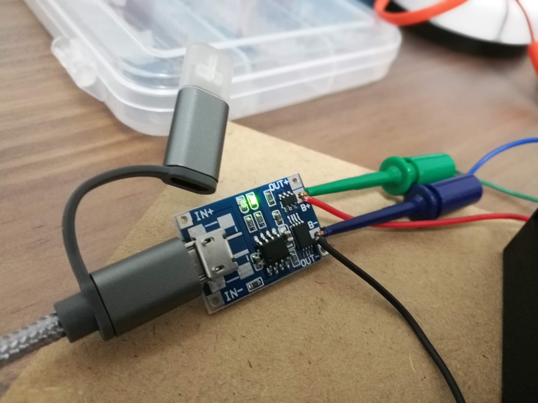 リチウムイオン電池 を充電してみた Seya Work