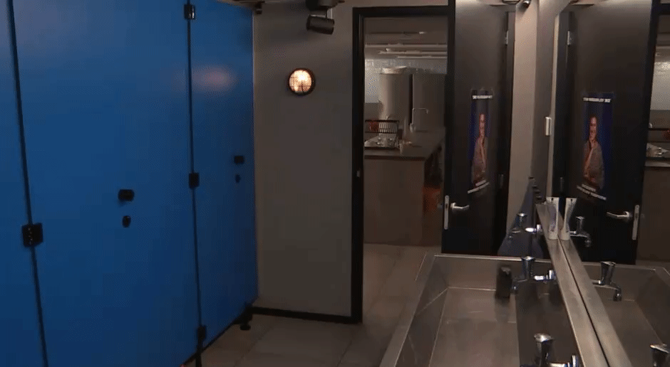106f5f40938623cf974889b80a376fa7.gif