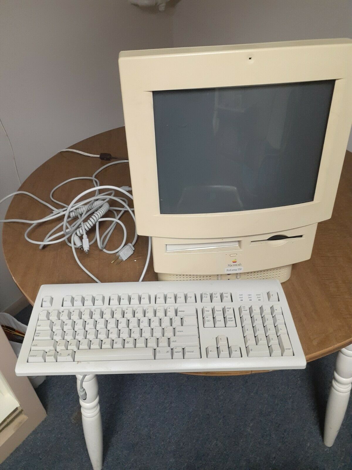 Macintosh Performa 550 (feat. Frankenstein) | Wisconsin Computer Club