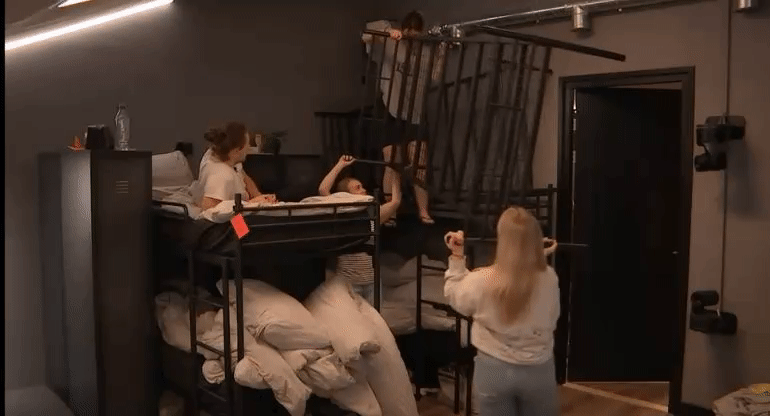 12a1d52ae4a5747bfd9ba518333caf77.gif