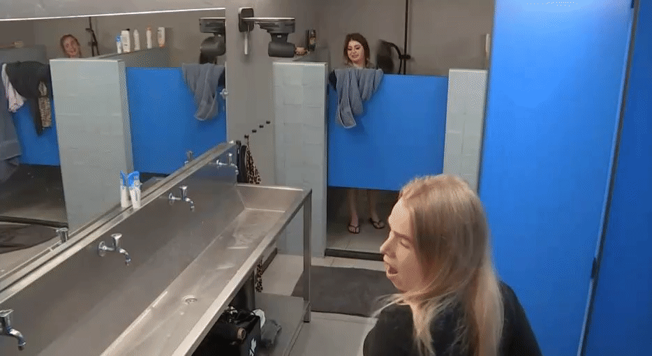 130d4e7a006562ba6399fb332642fbf0.gif