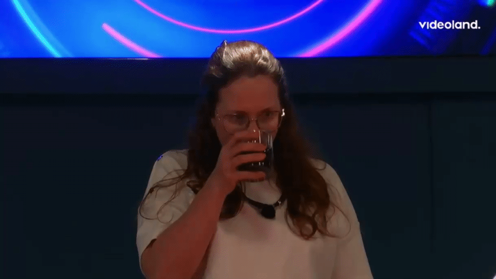 13b96b0dce91726c31984004a08ca7a6.gif