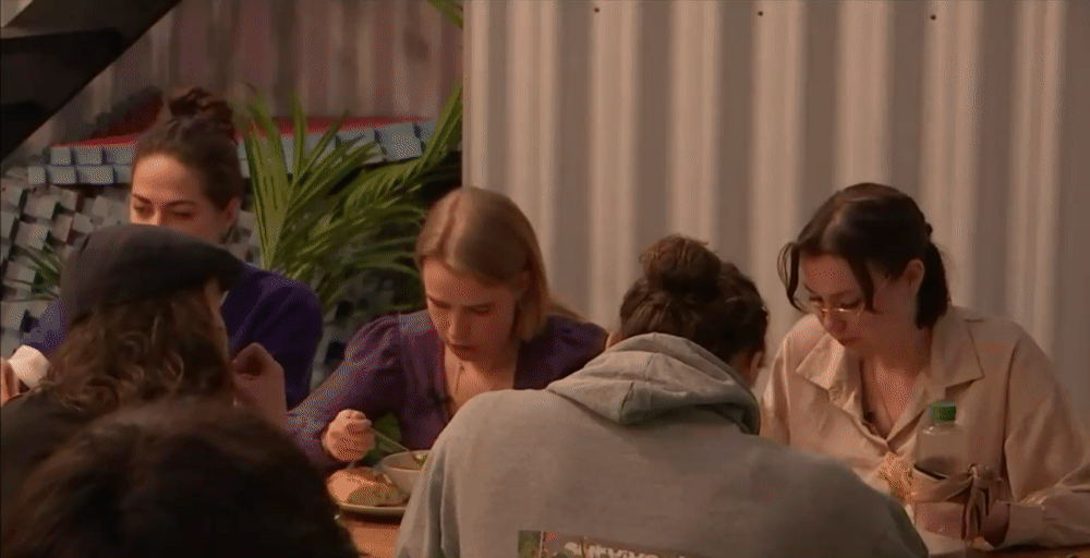 16ccc5a087726cb983782ab161218244.gif