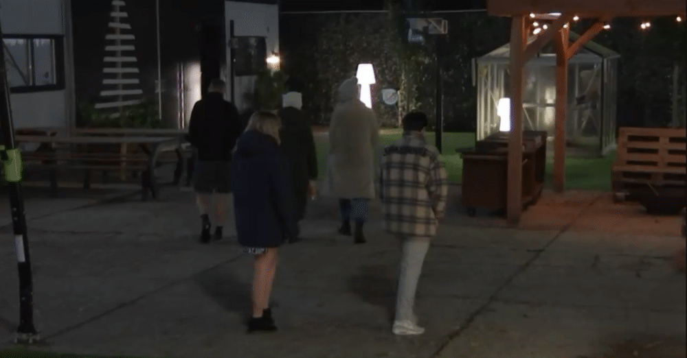 18e8d6b1bd9f45b8a749cf03ab908406.gif