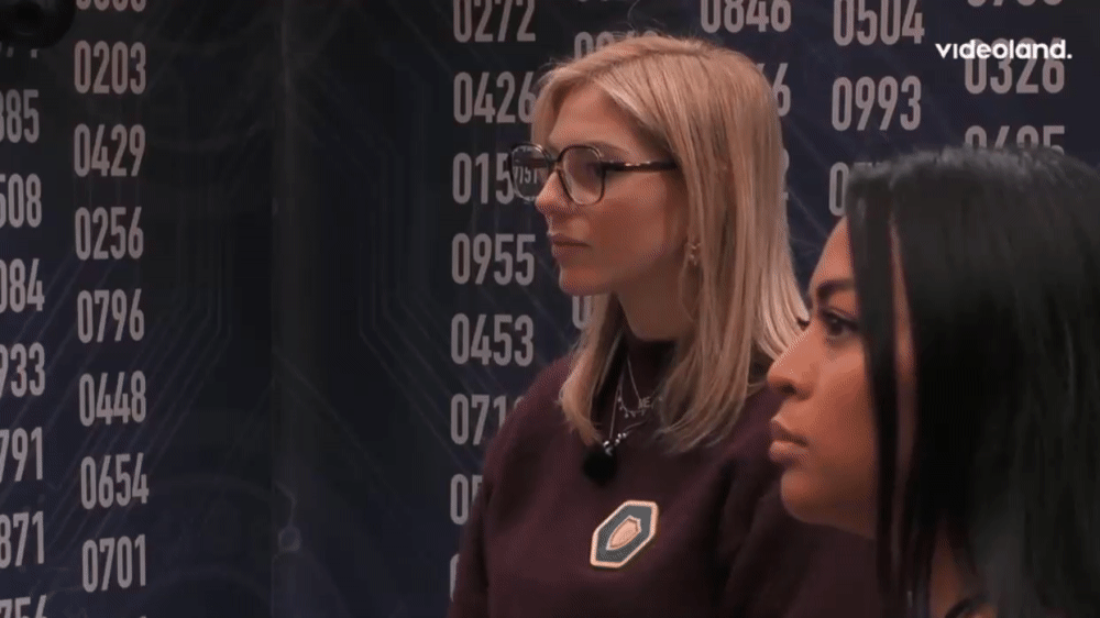1a2a8c59cdbb59ac11052f14fa2b0a09.gif