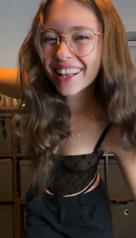 1ae75b44c82574e062a0ea49751d2be7.png