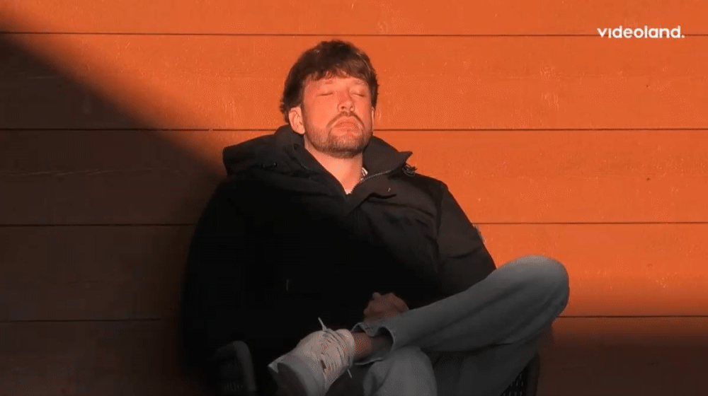 1b2d74386fce1763e3b51812537ac765.gif