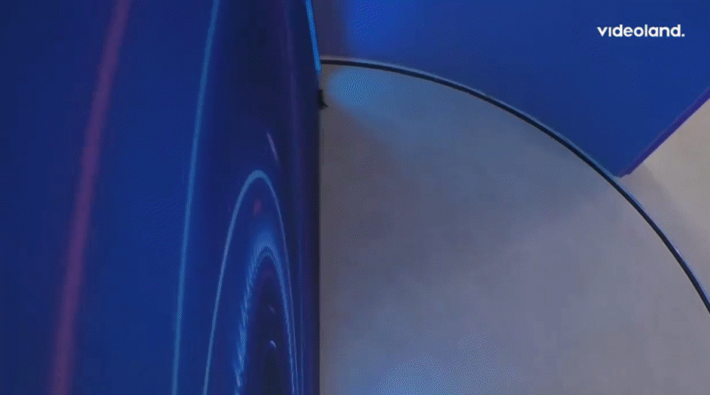 1e4f17bbeee9b2f7909a2d83aa021779.gif
