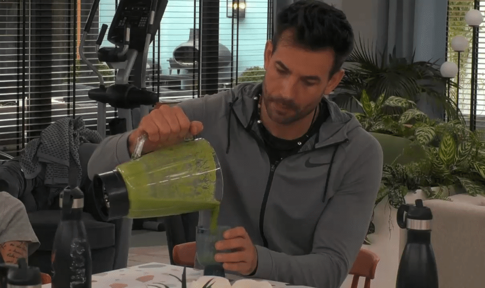 1eb0511e09f1753f7cb3356919126071.gif