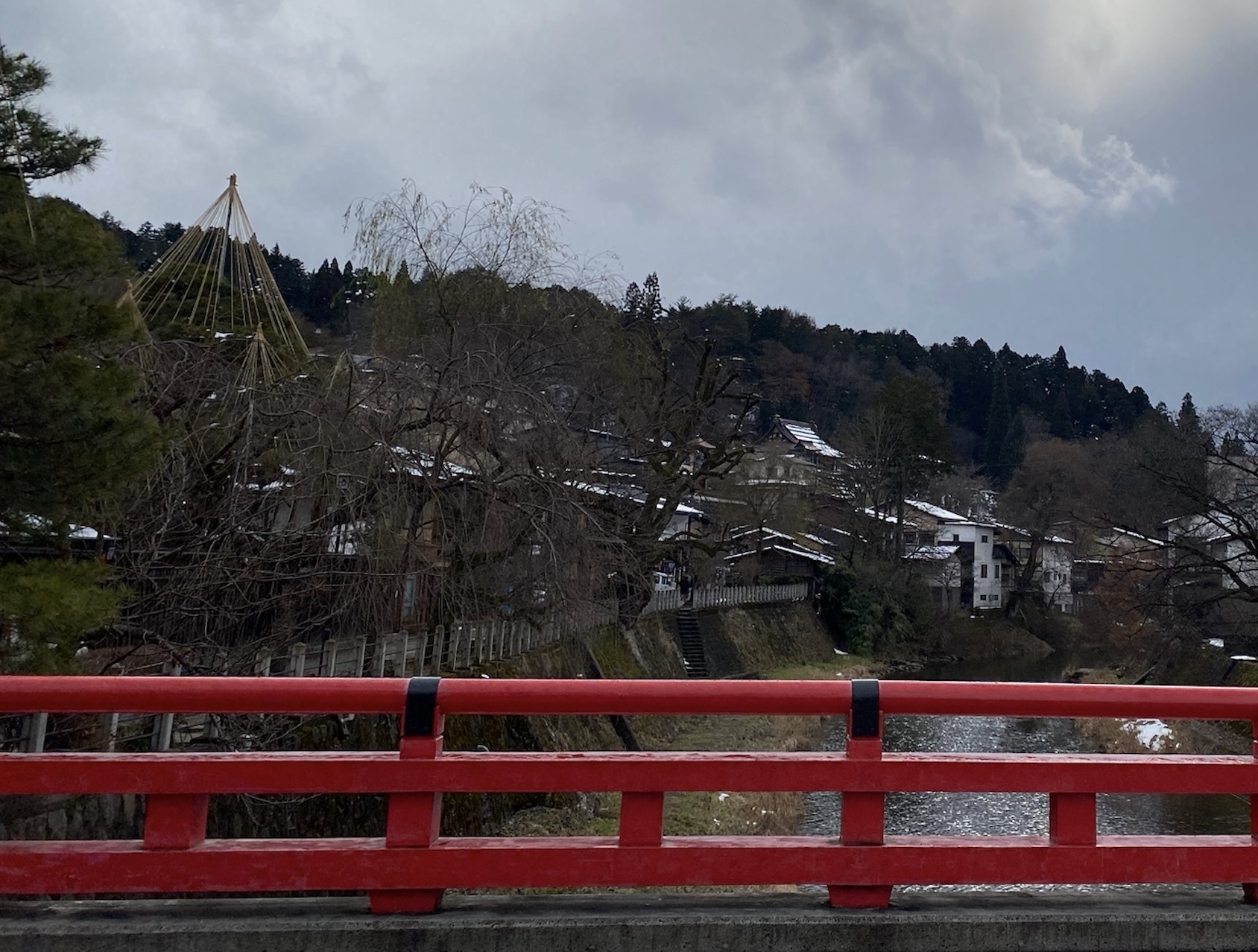 中橋