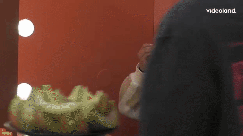 239fb753d4a441cad114e4817a584ccc.gif