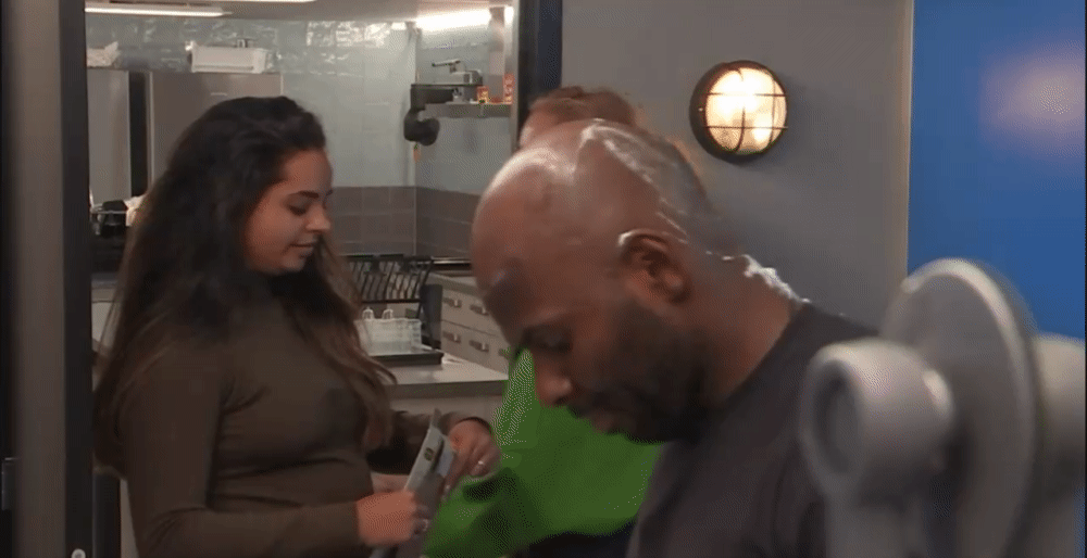 256f4893a9313468867b1a59a19e0fc5.gif