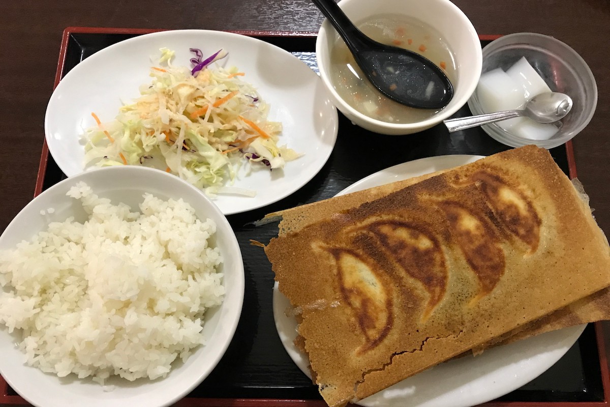 閉店 川崎 歓迎 のランチ 羽根付き餃子定食で肉汁に溺れる 川崎 蒲田おすすめグルメ