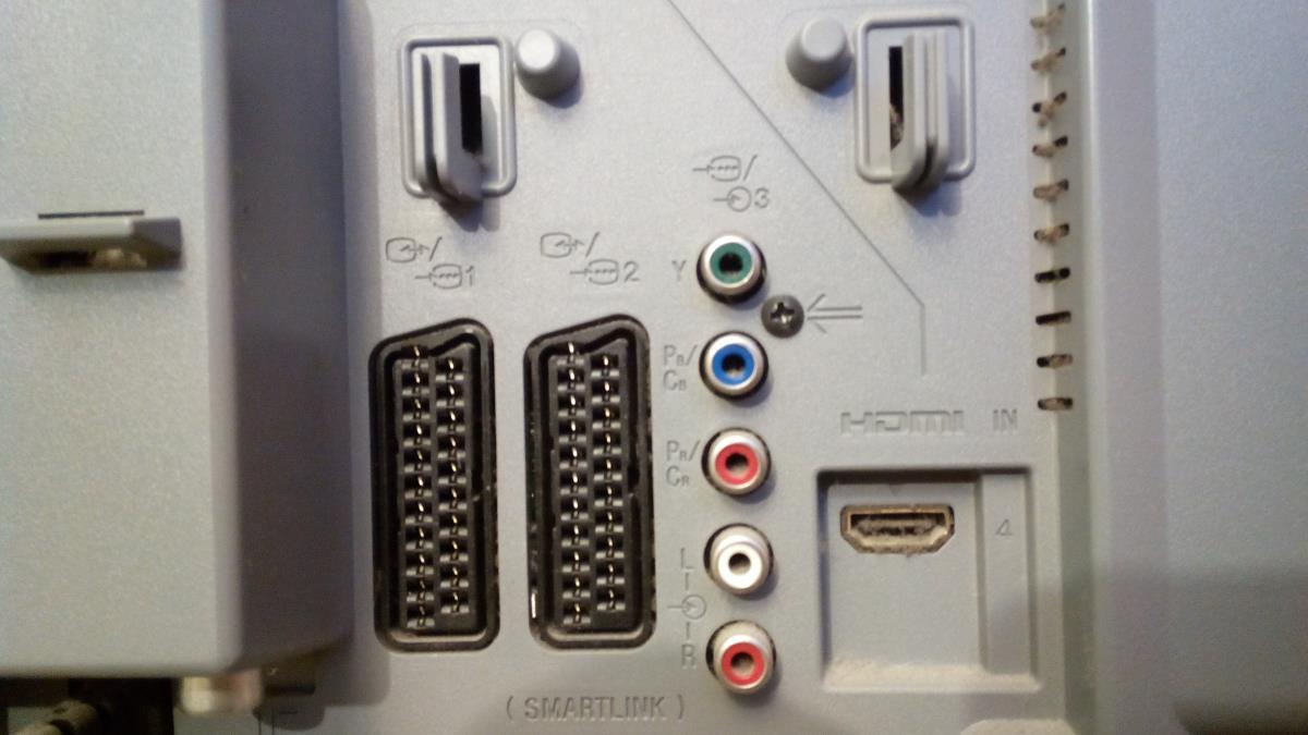 How can I plug my TV to PC as second 'monitor' without breaking