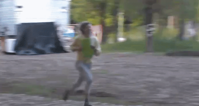 26431afb6306c9fcb2aeceb5820c18c4.gif
