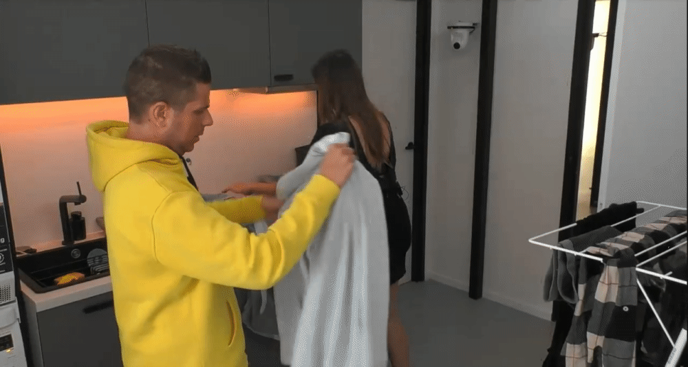 2880503f4f6f757b23402e2d732c7b60.gif
