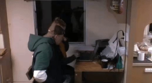 28a9712e2228415dcd8166391244b286.gif