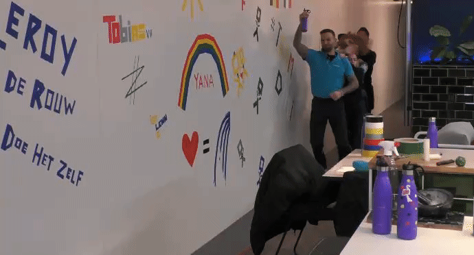 29173ed470e9dd8e080c0b9466141b98.gif