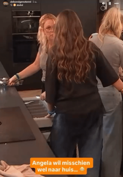 2a4fa4645a67d441936e44511835a293.gif