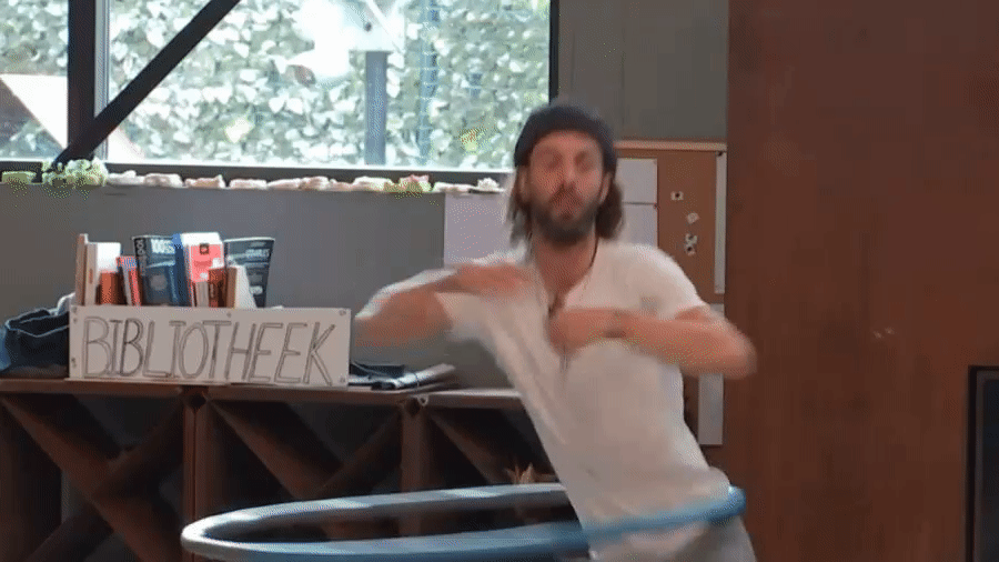 2a6e2a069af44d6805c29e1d49ea6a0c.gif