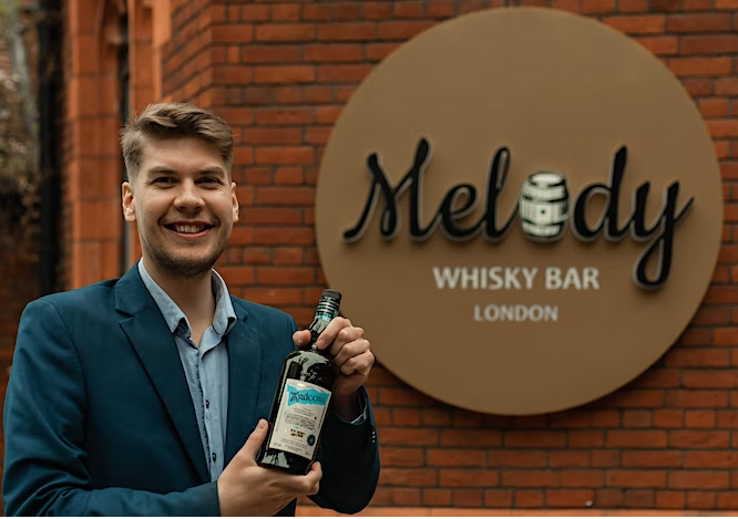 Melody Whisky Bar