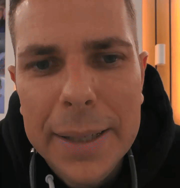 303f9562bbe2a2e9d585448424fce906.gif