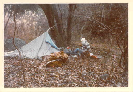 [写真]中学のころ、ボーイスカウトの菊章取得のための課題キャンプ。写真の主は自分じゃないかも。