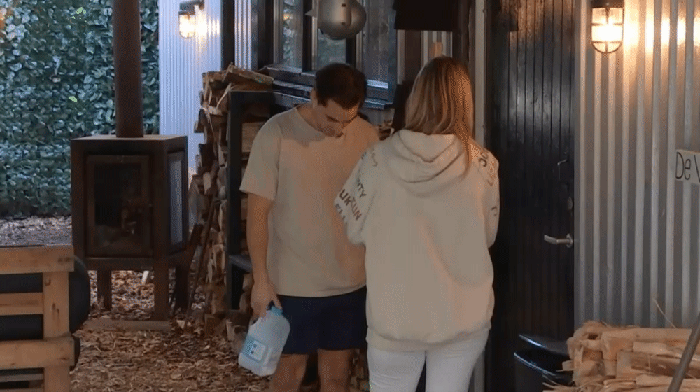 33d8595a1061dfc71128943ed7ea201c.gif