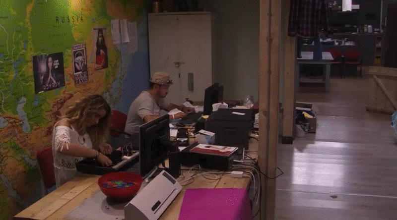 34d0340a1f586da48d09129a3dd92267.gif